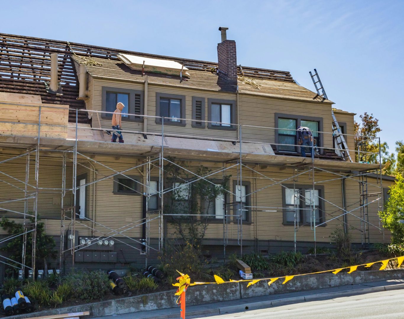 Expert team providing residential roofing services in Boise, ID near me.